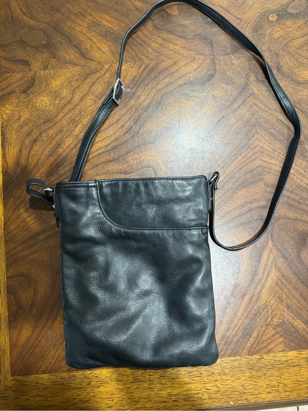 Minimalist Black Leather Messenger Crossbody
